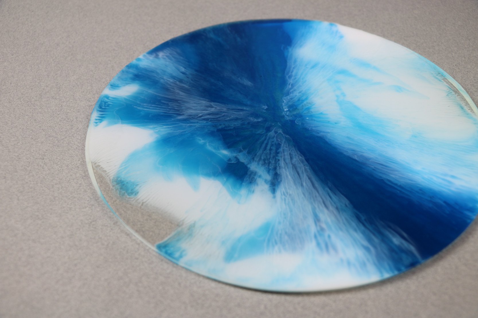 Create an ocean effect using Fluid Pigment