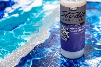 POURING : tout savoir sur l'utilisation du MEDIUM DE LISSAGE POURING : tout savoir sur l'utilisation du MEDIUM DE LISSAGE