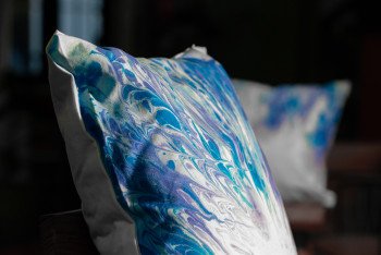 DIY coussin avec effet marbré