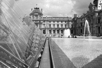 LE LOUVRE