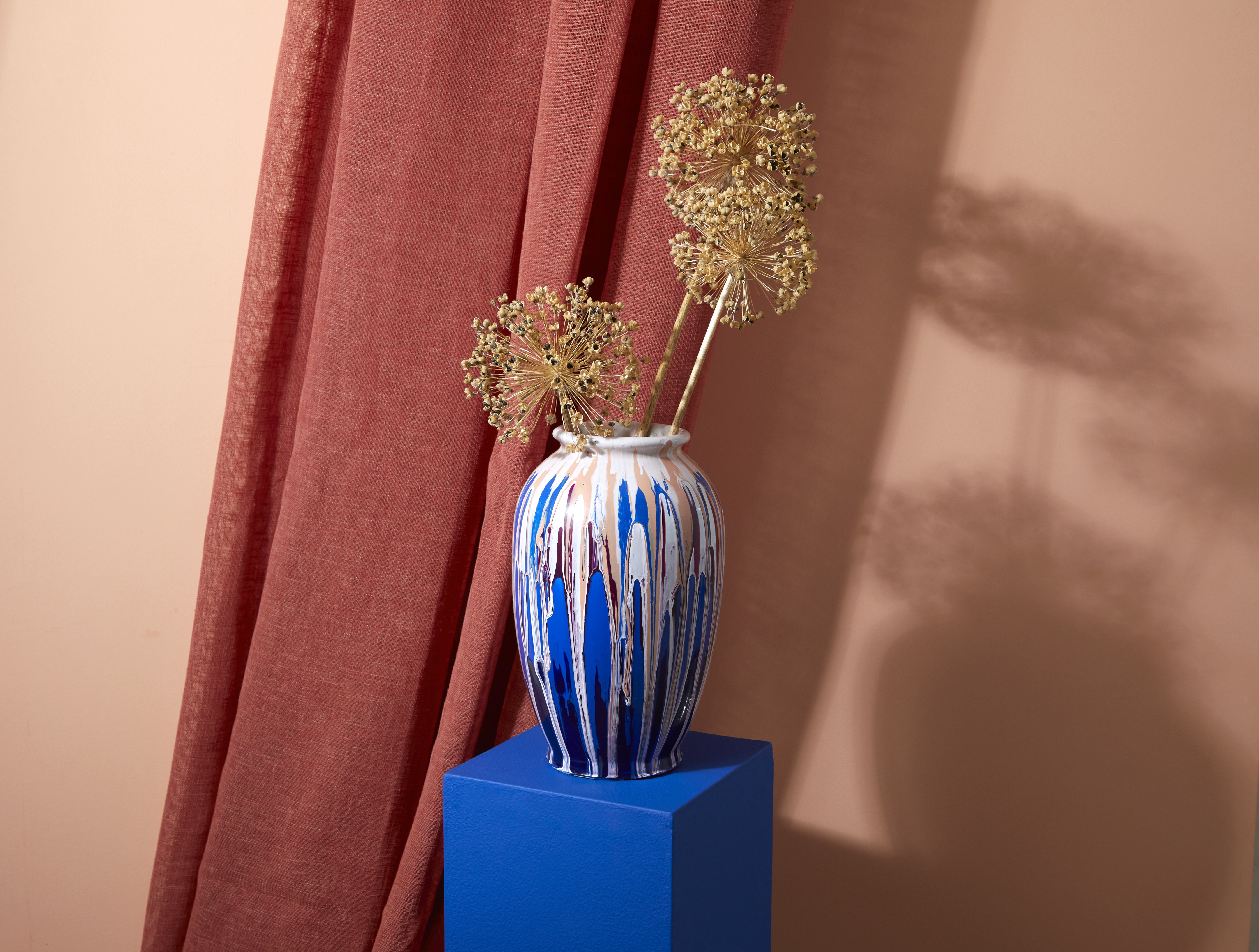 Vase décoré en Pouring