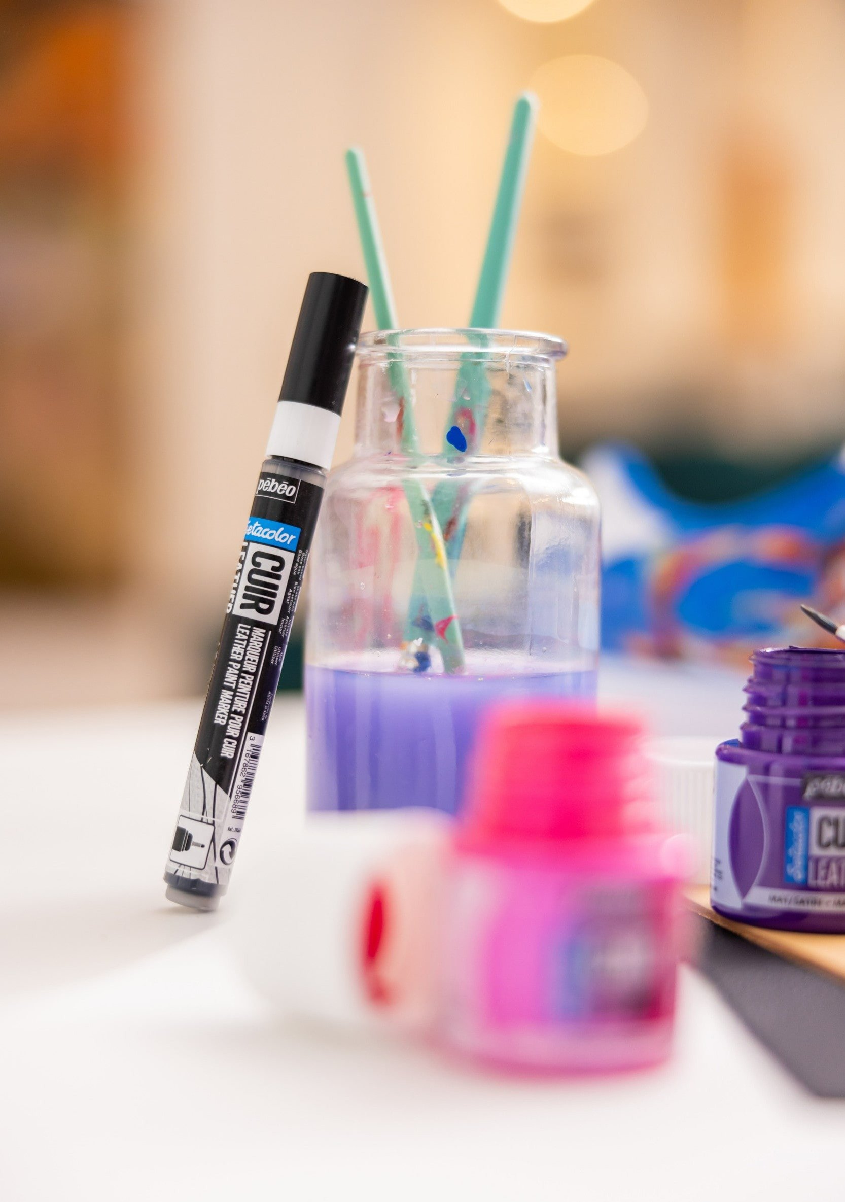 Découvrez nos marqueurs peinture pour cuir innovants ! Découvrez nos marqueurs peinture pour cuir innovants !