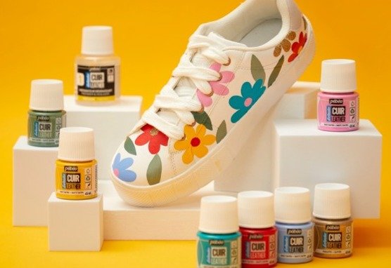 tutoriel de peinture sur baskets en cuir