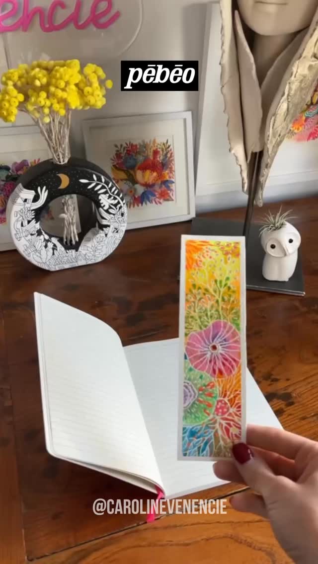 Are you passionate about reading? 📚
This talented artist @caroline_venencie 👩🏻‍🎨 guides you through the...