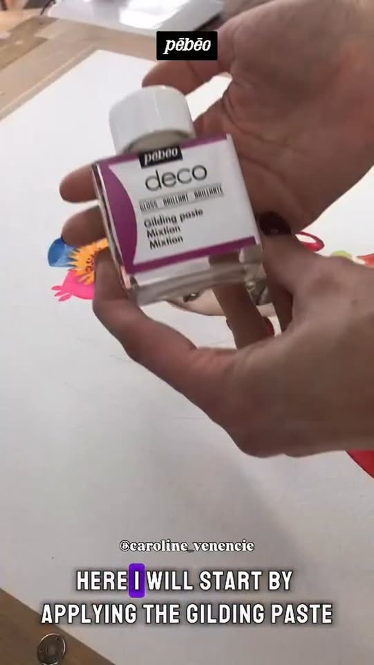 Can you tell the difference between Pébéo gold leaf and mirror effect leaf? 🤔✨

The talented @caroline_venenci...